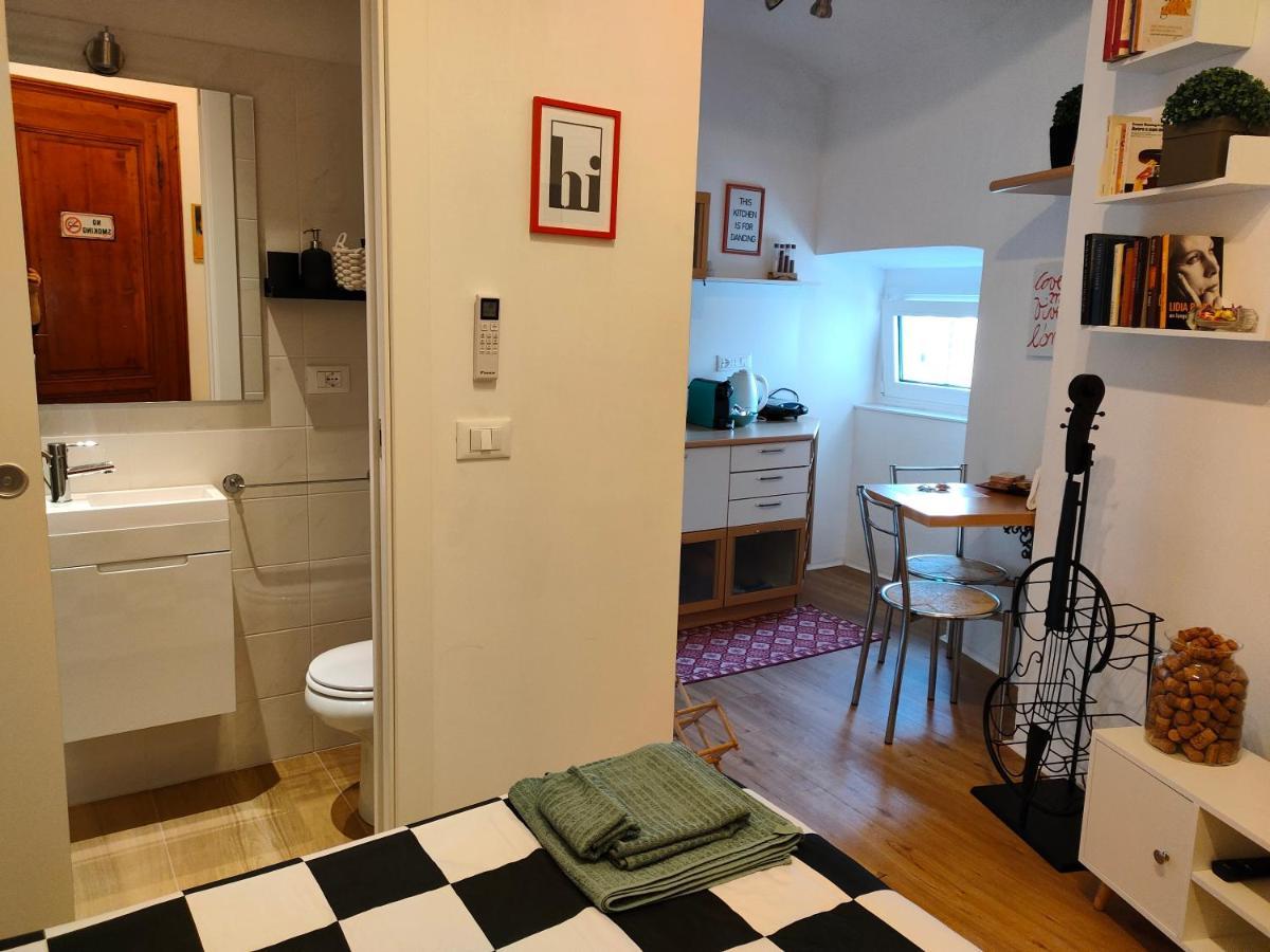 Volta 8 Rooms Триест Екстериор снимка